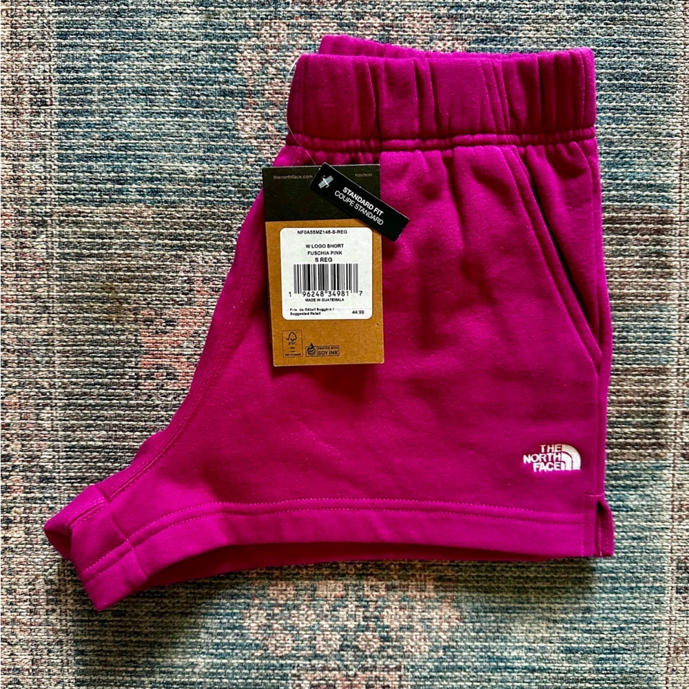 NWT: The North Face Women's Half Dome Logo Shorts | S - Picture 7 of 7